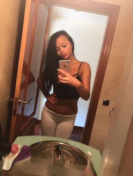 Cevi̇zli̇k VIP Escort Bayan Mine ile Seçkin Buluşma