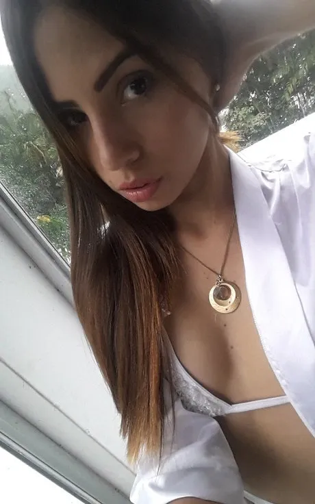 Irmak - Sancaktepe VIP Escort Bayan Modeli - Gerçek Fotoğraflı İlan